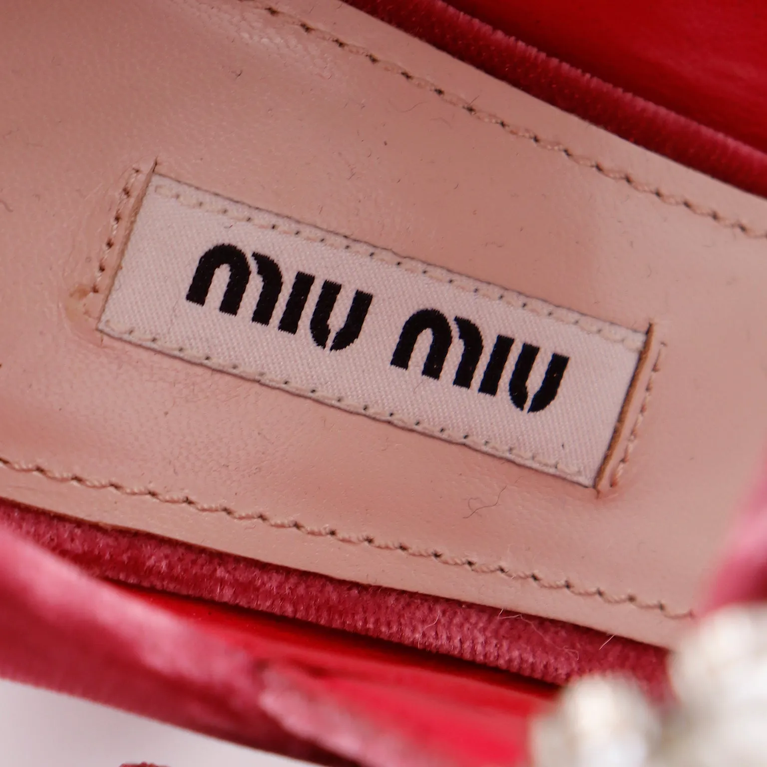 2017 Miu Miu New Pink Velvet Mary Jane Shoes w Pearl Buckles & Block Heels