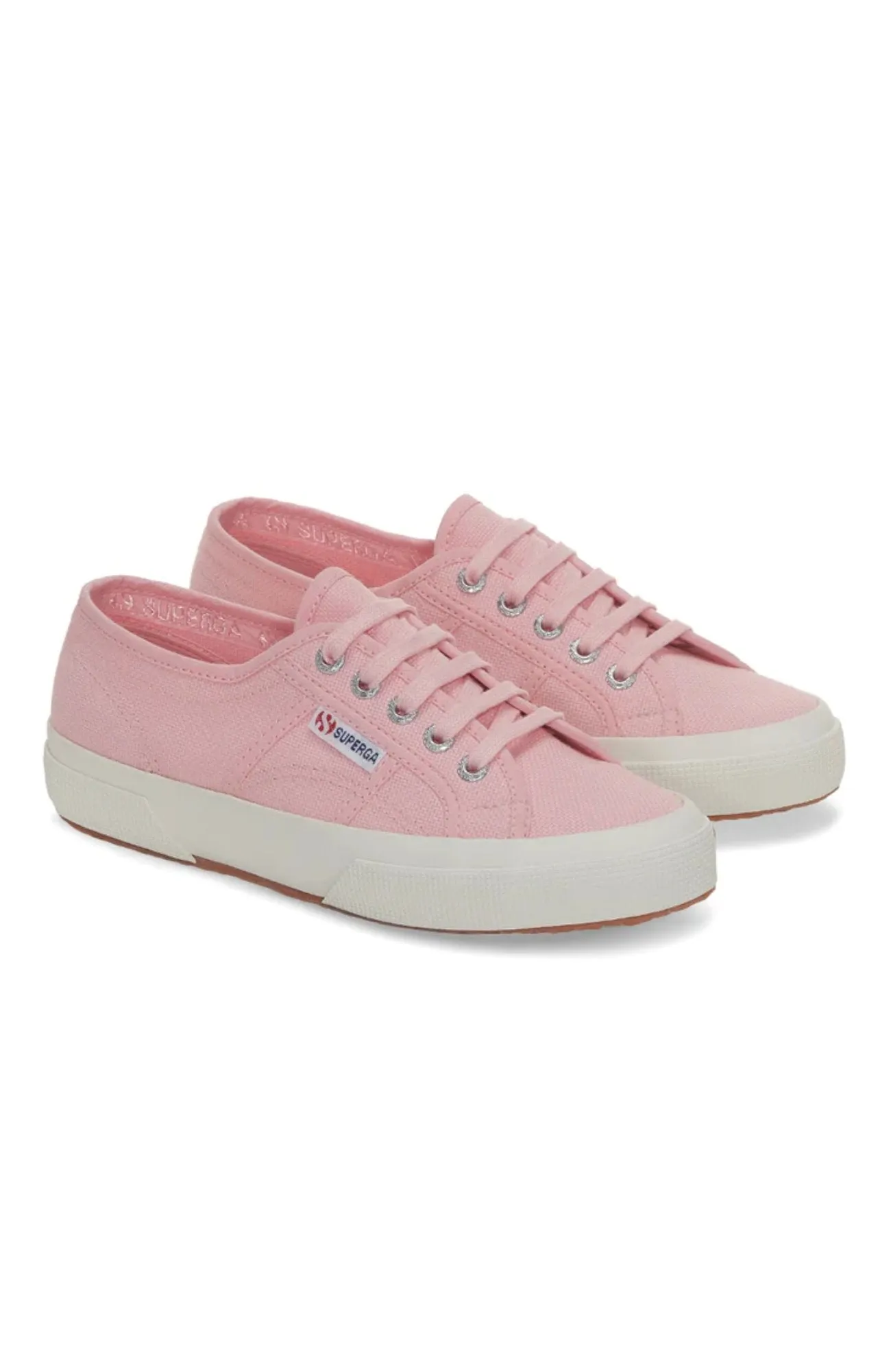 2750 Cotu Classic Pink Tickled Favorio