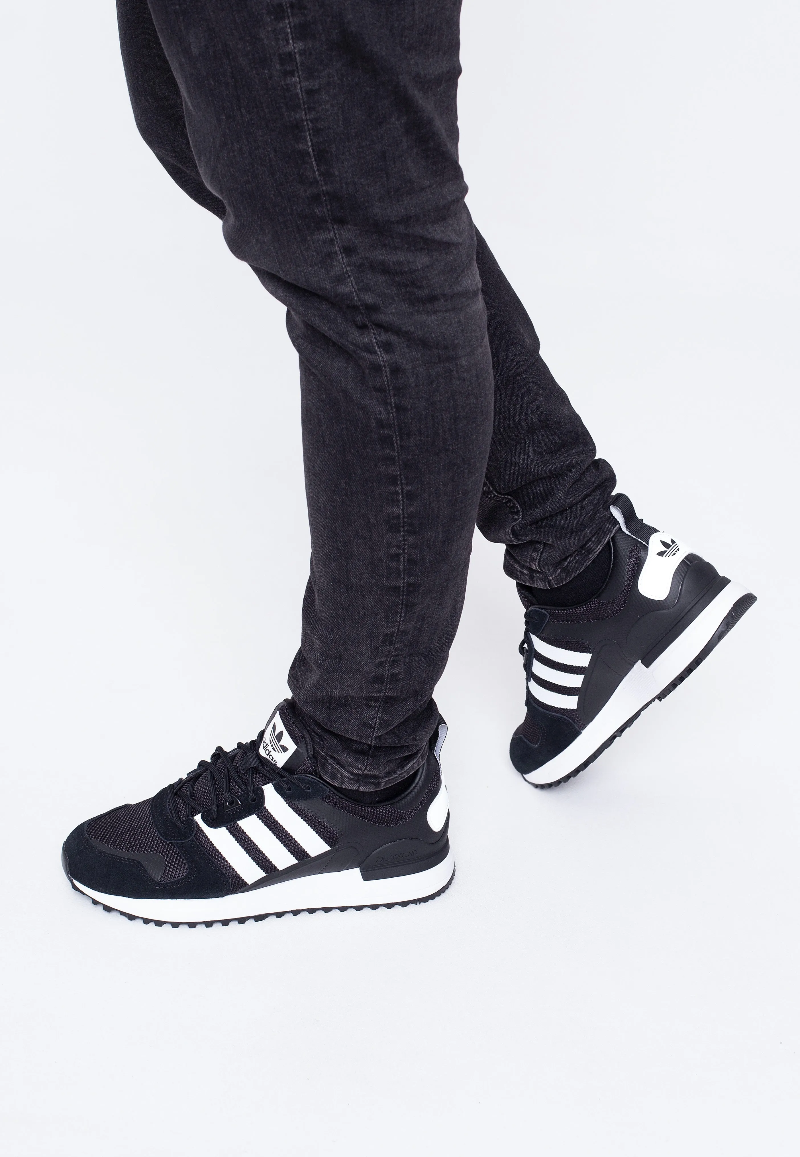 Adidas - ZX 700 HD Core Black/Ftwr White/Core Black - Shoes