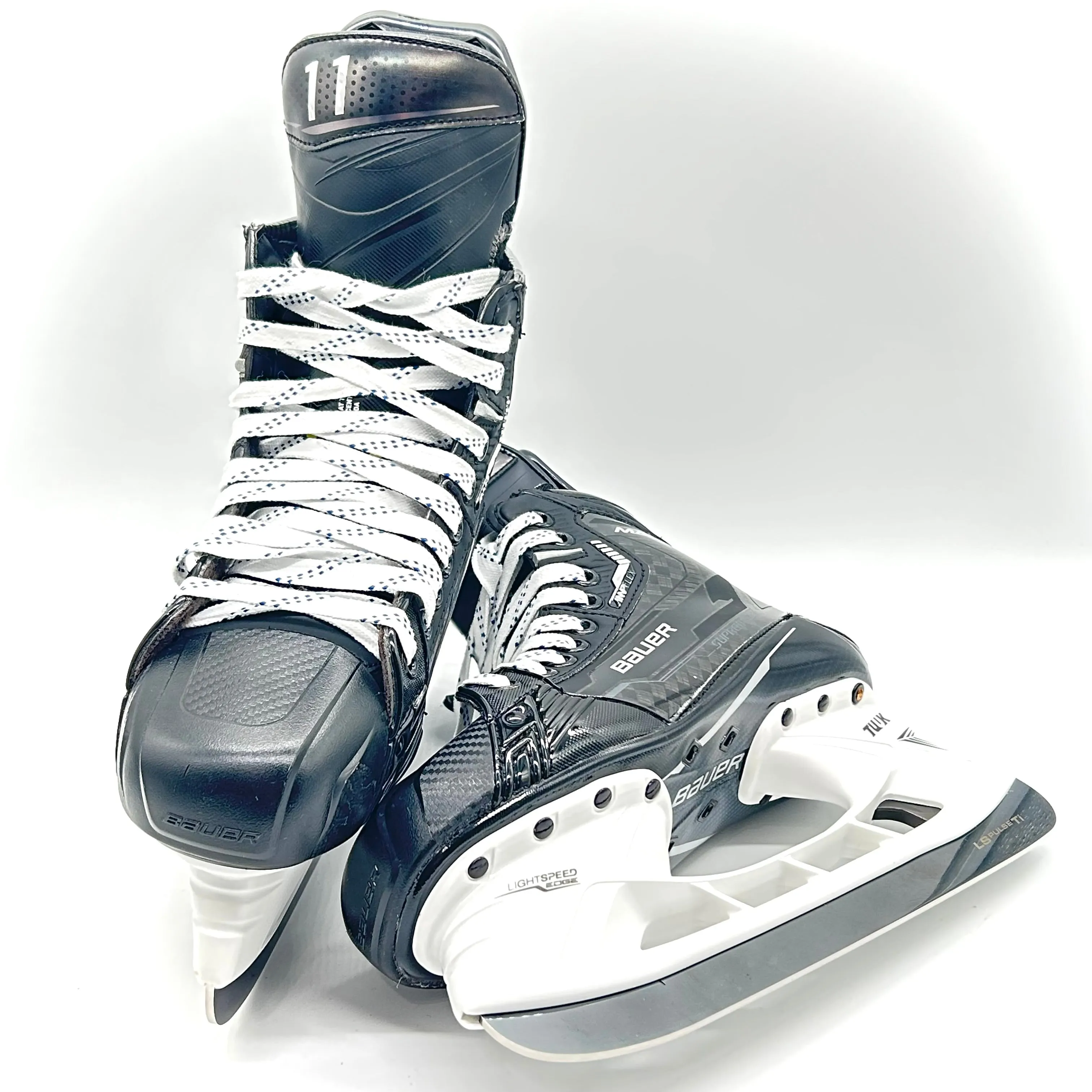 Bauer Supreme Mach - Pro Stock Hockey Skates - Size 6D