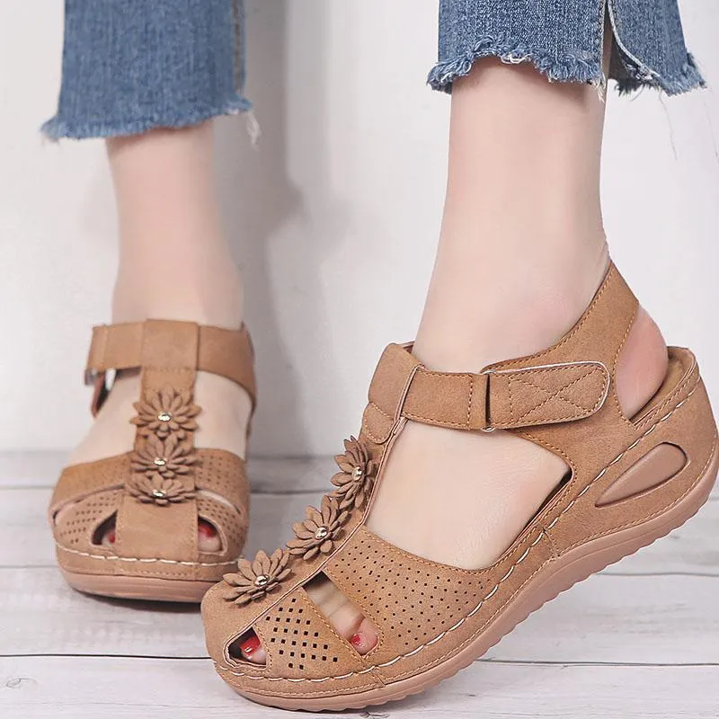 Comfortable soft-soled sandals