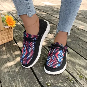 Geometric Round Toe Canvas Sneakers