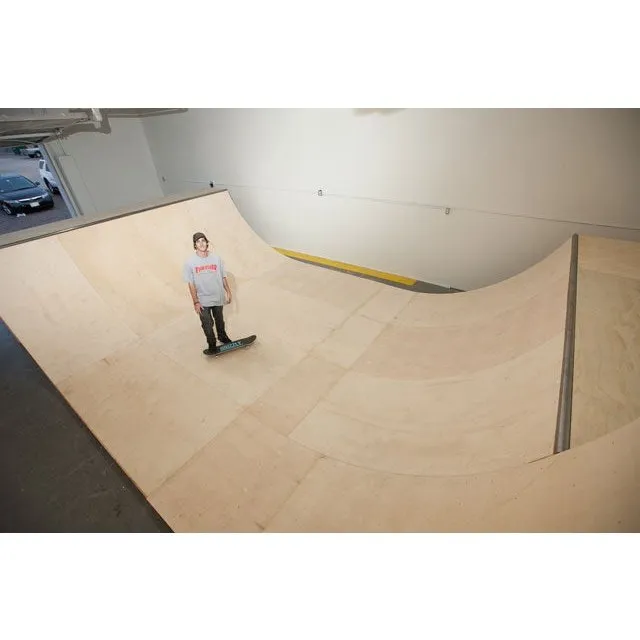 OC Ramp 3′ Tall Halfpipe x 8′ Wide