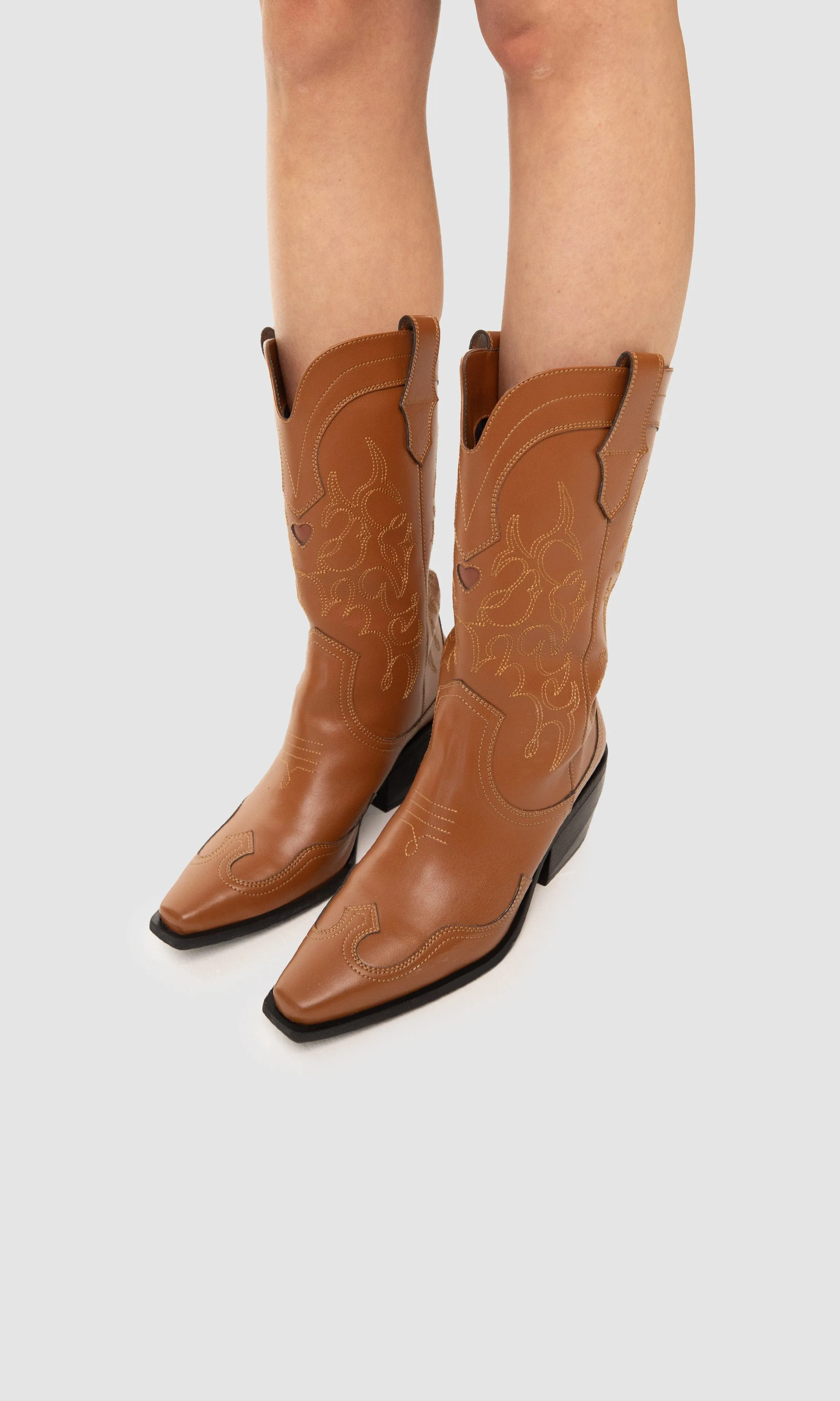 Regan II Vegan Apple Leather Cowboy Boots | Ginger