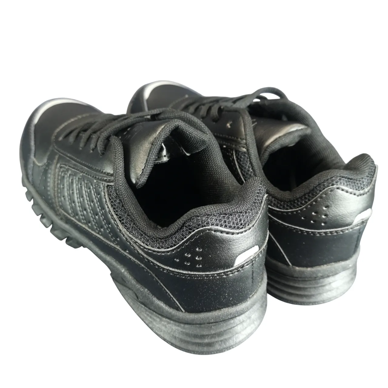 School Tekkie Black