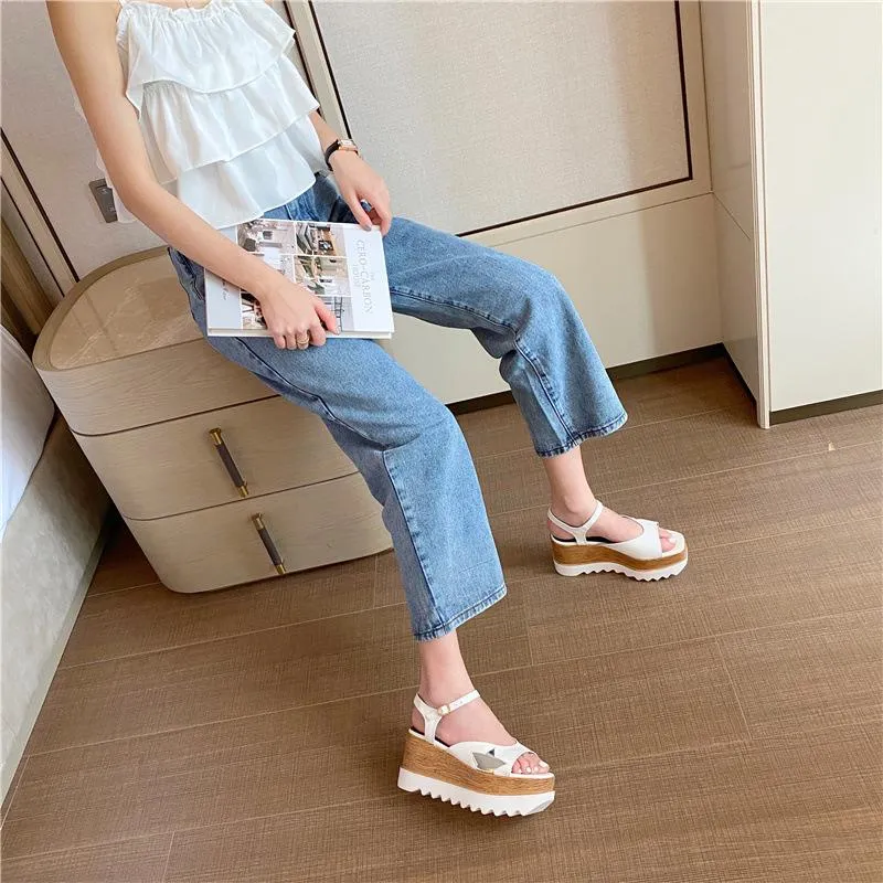 Slope Heel Star Buckle Sandals