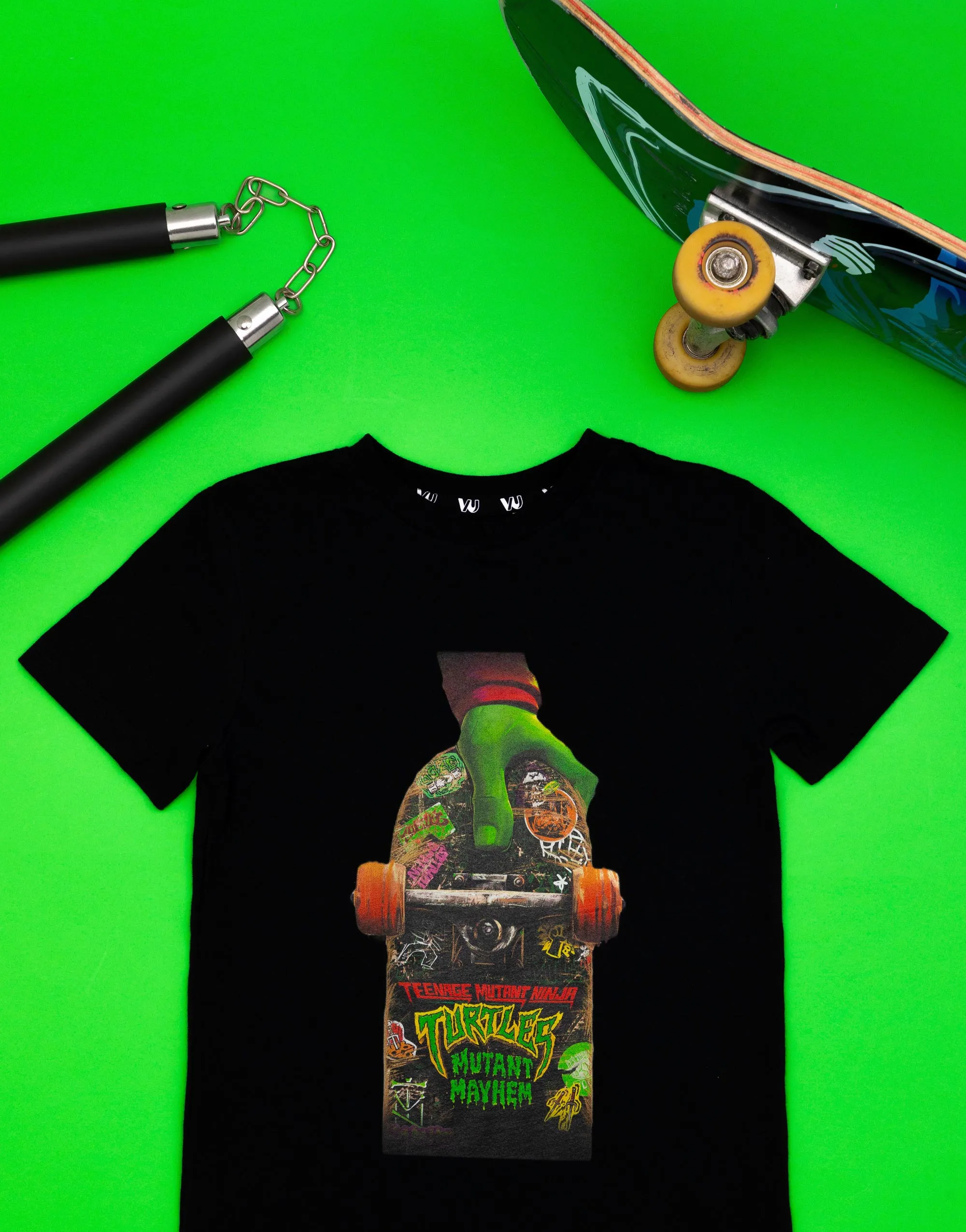 Teenage Mutant Ninja Turtles Mens Black Mutant Mayhem Skateboard Design Short-Sleeved T-Shirt