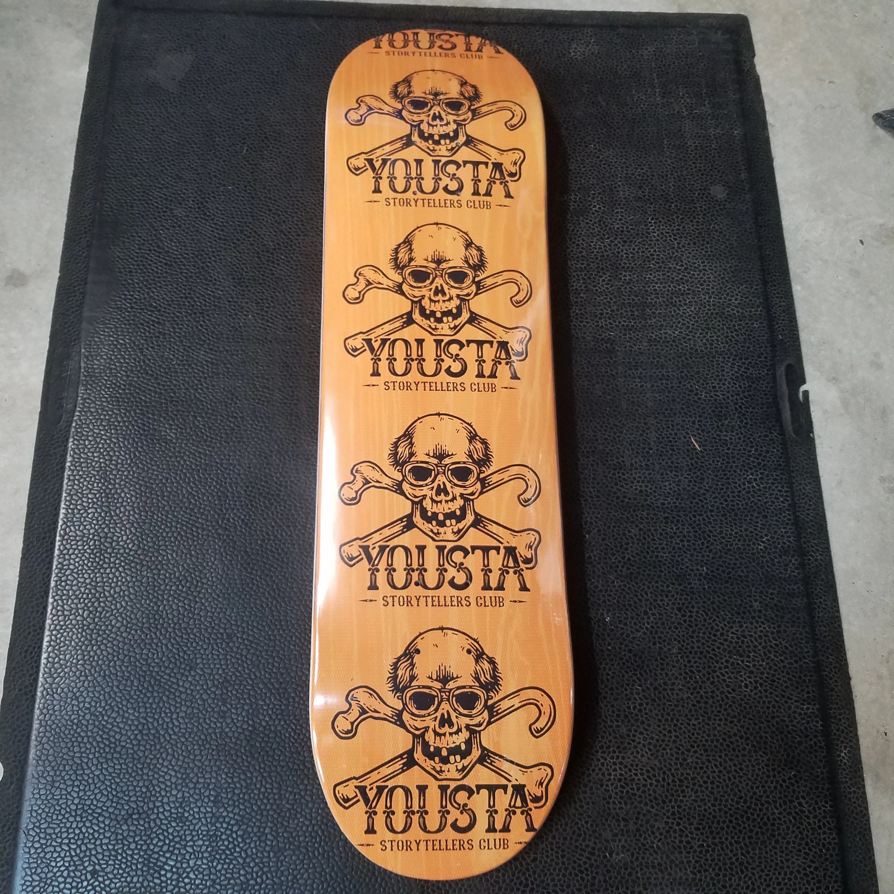 Yousta Storytellers Club - Old Skull 8.25"